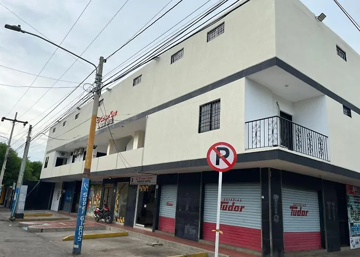Aparta Hotel El Cacique Upar